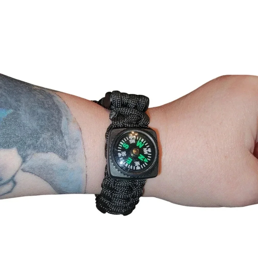 Marlboro compass bracelet